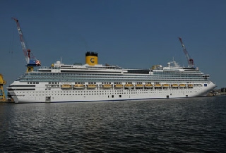 costa favolosa cruise ship