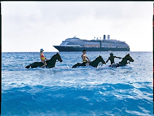 half moon cay bahamas